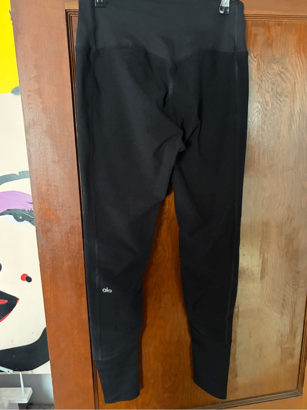 ALO Yoga women’s  Black High-Rise Leggings - Picture 2 of 4
